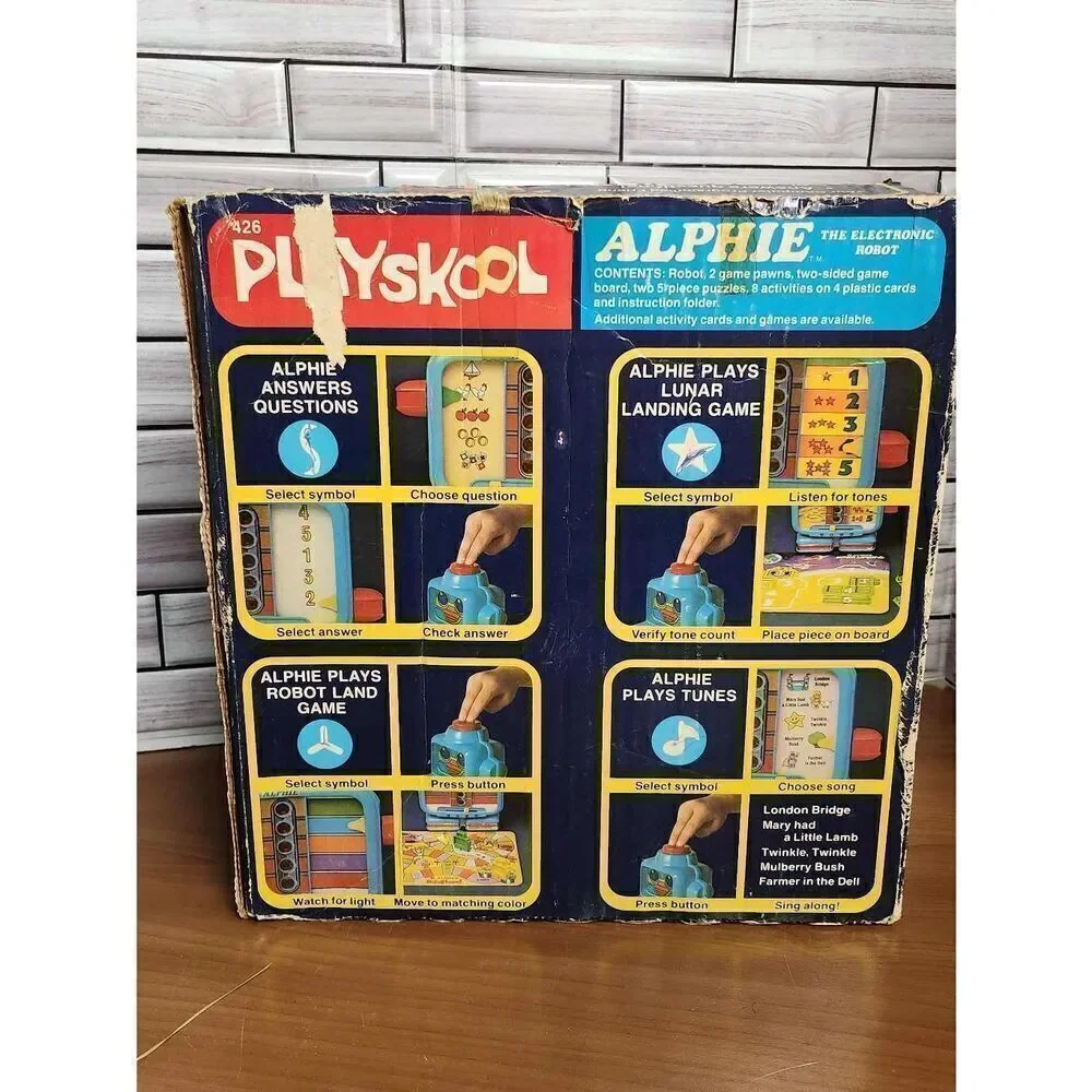 Vintage 1978 Playskool Alphie The Electronic Robot Tested and Working # A67